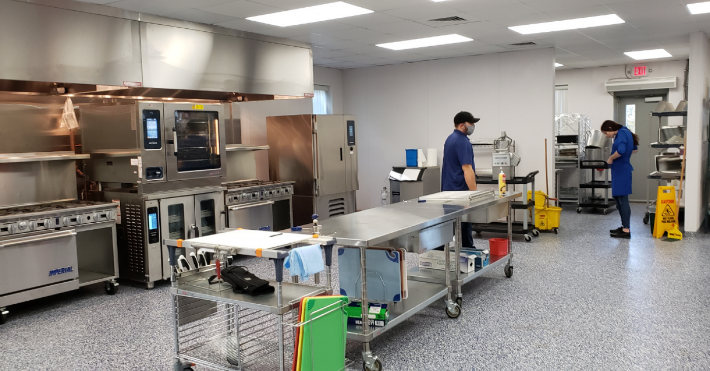 About: commercial kitchen